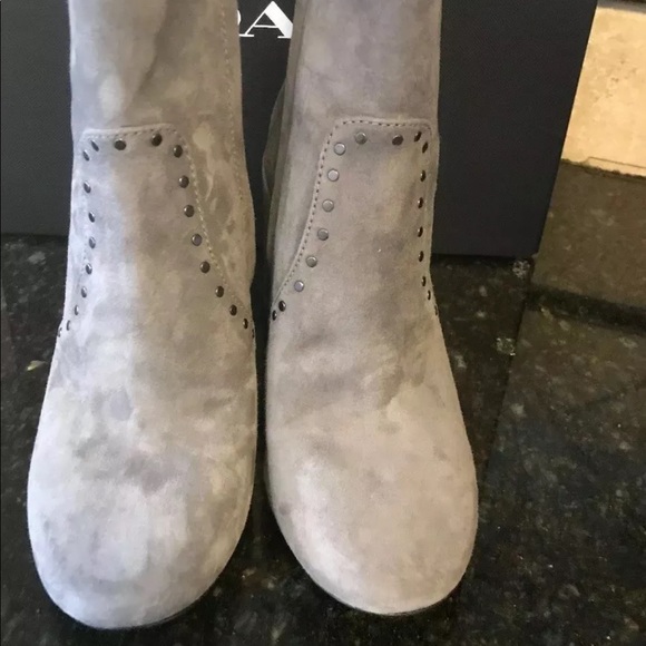 Coach Farrah Gray Suede Boot size 7.5 B NEW - Picture 8 of 13